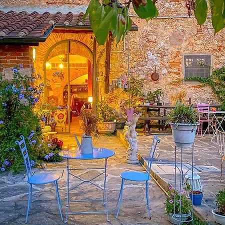 ゲストハウス Antico Frantoio Pietrasanta