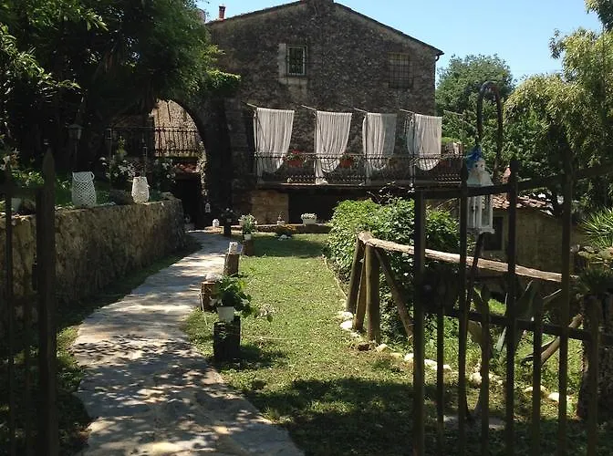 Antico Frantoio Pietrasanta Гостьовий будинок